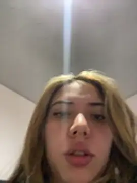  ivyginger online show from November 25, 2025, 2:34 am