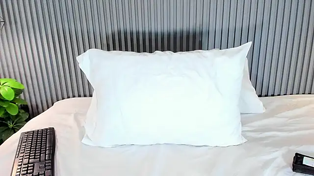 GabyFosterr online show from October 14, 2025, 11:04 pm