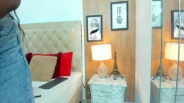 Snapshot of KimberlyBigBoobs chatting on October 20, 2025, 9:59 pm KimberlyBigBoobs online show from October 20, 2025, 9:59 pm