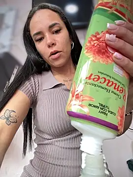 Naatalia online show from November 20, 2025, 6:08 pm