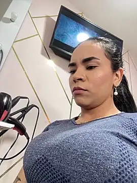 Naatalia online show from February 19, 2025, 8:31 pm