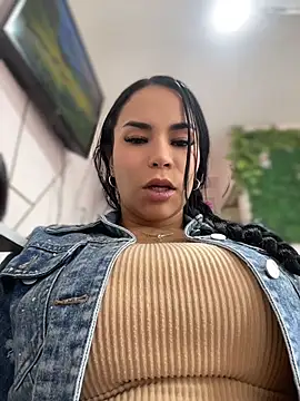 Naatalia online show from July 11, 2026, 7:25 pm