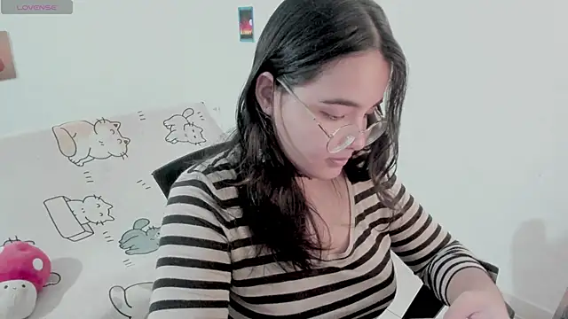 Snapshot of Naoko_7w7 chatting on March 13, 2025, 1:21 am Naoko 7w7 online show from March 13, 2025, 1:21 am