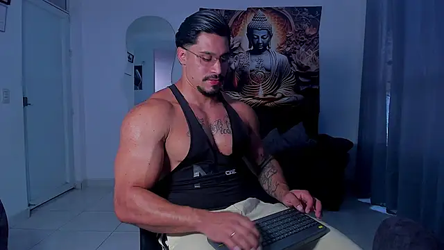 Snapshot of Valentino_Dosantos_ chatting on October 6, 2025, 8:20 pm Valentino Dosantos online show from October 6, 2025, 8:20 pm