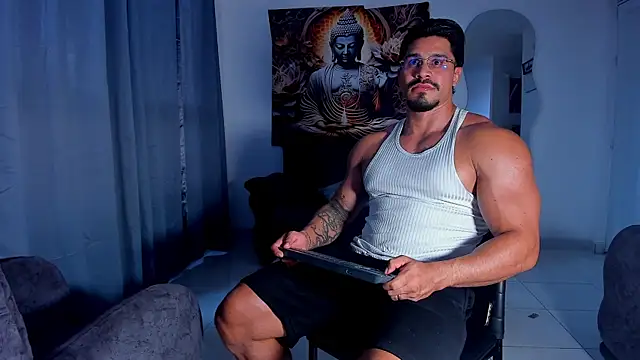 Snapshot of Valentino_Dosantos_ chatting on September 19, 2025, 10:14 pm Valentino Dosantos online show from September 19, 2025, 10:14 pm