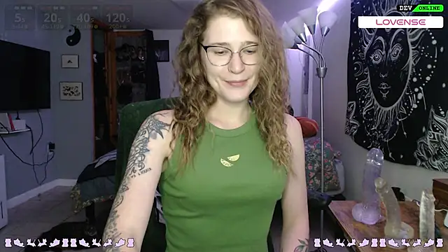 wetwildwhore online show from October 13, 2025, 9:49 pm