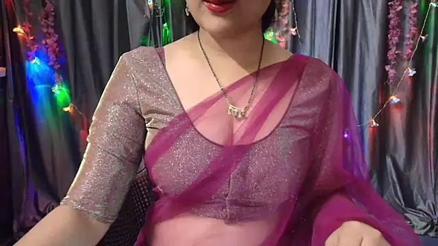 Snapshot of goldiwets chatting on October 20, 2025, 4:40 pm goldiwets online show from October 20, 2025, 4:40 pm