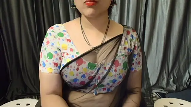 Snapshot of goldiwets chatting on September 16, 2025, 4:19 pm goldiwets online show from September 16, 2025, 4:19 pm