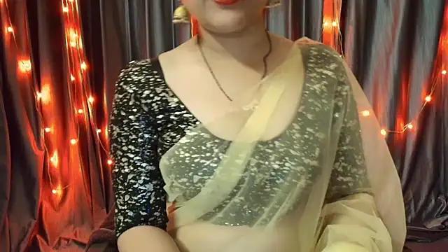 Snapshot of goldiwets chatting on October 29, 2025, 3:27 am goldiwets online show from October 29, 2025, 3:27 am