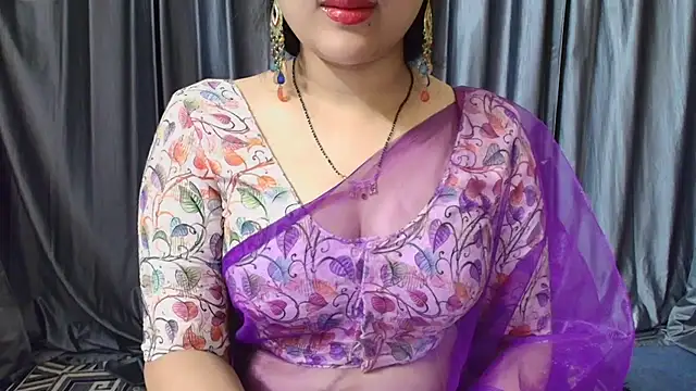 Snapshot of goldiwets chatting on October 13, 2025, 2:24 am goldiwets online show from October 13, 2025, 2:24 am