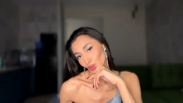 alissadreams online show from November 8, 2025, 6:44 pm