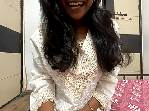 aliya bhatt online show from October 22, 2025, 4:17 pm