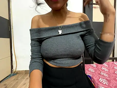 aliya bhatt online show from October 23, 2025, 4:16 pm