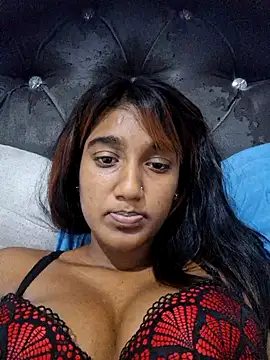 indianpink lips online show from April 8, 2026, 12:17 pm