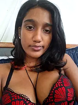 indianpink lips online show from March 3, 2025, 7:57 am