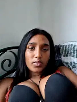 indianpink lips online show from March 7, 2025, 3:39 pm