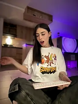 Snapshot of candycami19 chatting on October 7, 2025, 1:39 am candycami19 online show from October 7, 2025, 1:39 am