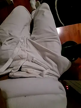 larcoeur online show from October 18, 2025, 7:38 pm