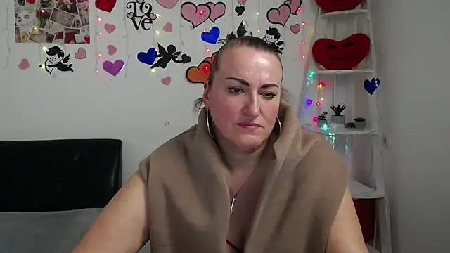 DianaMGG online show from February 28, 2025, 3:15 pm
