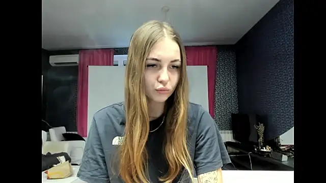 vikky s1 online show from March 15, 2025, 3:27 pm