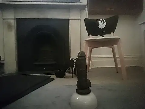 Snapshot of MystiqueRider chatting on October 18, 2025, 2:57 am MystiqueRider online show from October 18, 2025, 2:57 am