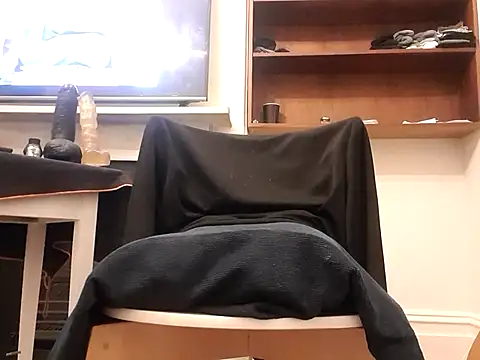 Snapshot of MystiqueRider chatting on October 6, 2025, 1:12 pm MystiqueRider online show from October 6, 2025, 1:12 pm