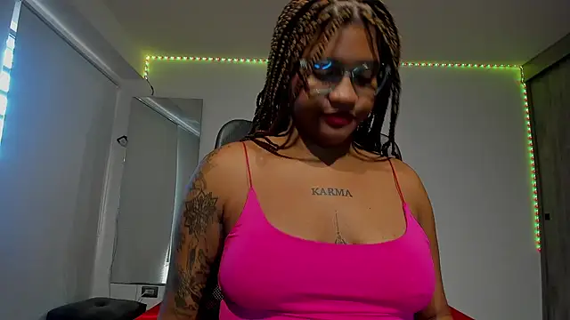 ZahraRose online show from March 7, 2025, 1:40 pm