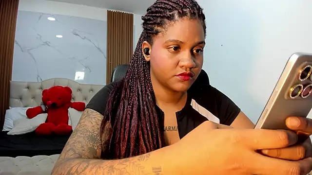 ZahraRose online show from February 24, 2026, 6:42 pm