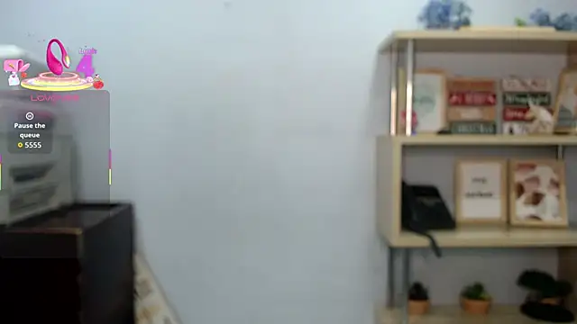 Snapshot of Katty_love01 chatting on September 19, 2025, 3:49 pm Katty love01 online show from September 19, 2025, 3:49 pm