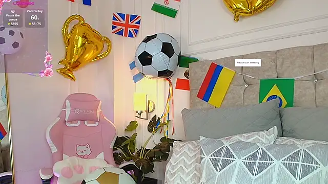 Snapshot of JasmineRoss_1 chatting on July 2, 2026, 7:09 pm JasmineRoss 1 online show from July 2, 2026, 7:09 pm