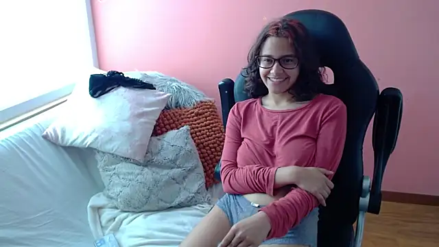 morahaze online show from October 18, 2025, 3:14 pm