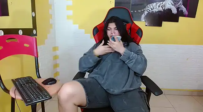 melany rouse18 online show from February 28, 2025, 1:37 am