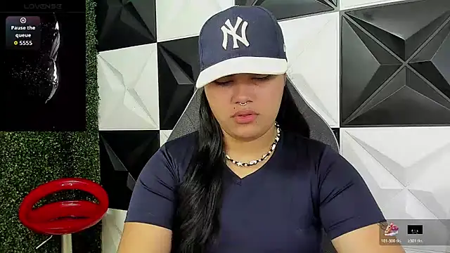 melany rouse18 online show from March 17, 2026, 12:46 am