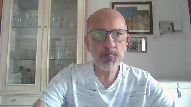 llopaco online show from October 8, 2025, 11:23 am