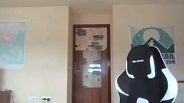 Snapshot of llopaco chatting on February 28, 2026, 10:15 am llopaco online show from February 28, 2026, 10:15 am