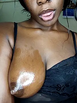 Snapshot of Nubian_aszz chatting on September 28, 2025, 7:26 am Nubian aszz online show from September 28, 2025, 7:26 am