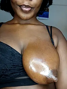 Snapshot of Nubian_aszz chatting on October 20, 2025, 6:59 am Nubian aszz online show from October 20, 2025, 6:59 am