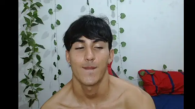 neithanzynxx online show from March 7, 2025, 1:42 am