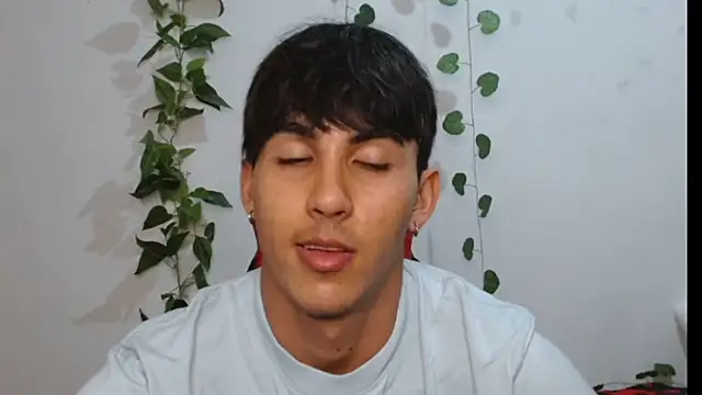 neithanzynxx online show from February 21, 2025, 7:54 pm