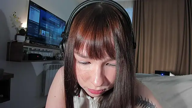 Sindy Juxx online show from April 18, 2026, 4:48 am