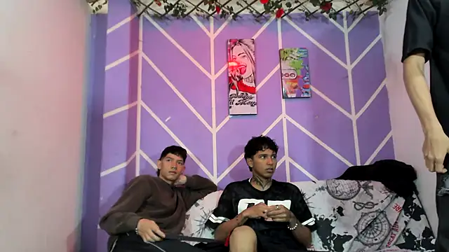 Noah ellish online show from September 13, 2025, 1:44 pm