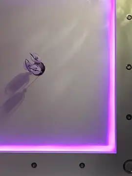 Loly2025 online show from February 25, 2026, 9:47 pm