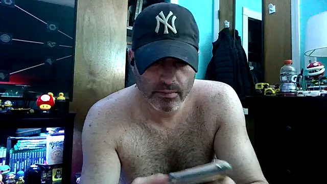 Novabear6996 online show from November 17, 2025, 6:39 am