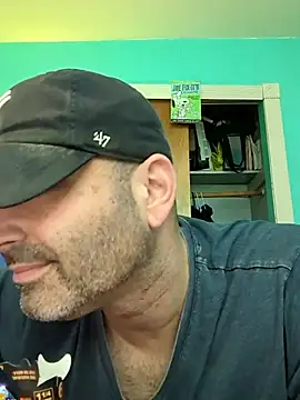 Novabear6996 online show from October 4, 2025, 11:50 pm