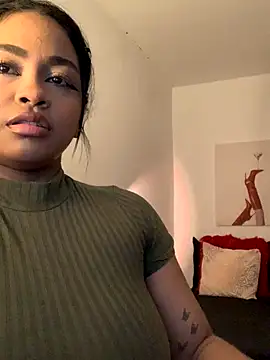 Snapshot of Dahiana_Giil chatting on September 29, 2025, 7:04 am Dahiana Giil online show from September 29, 2025, 7:04 am