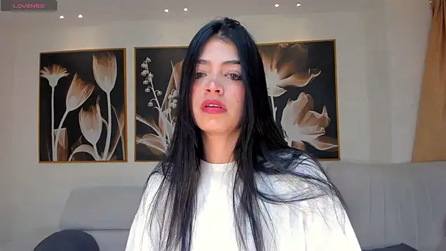 NiaMiller  online show from September 13, 2025, 11:54 am