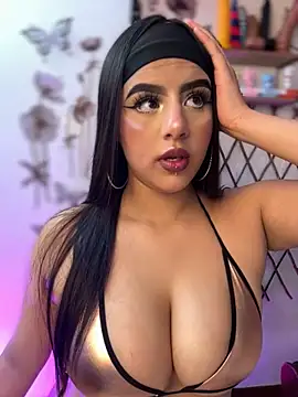 Snapshot of Bonbom_sr chatting on September 17, 2025, 4:36 am Bonbom sr online show from September 17, 2025, 4:36 am