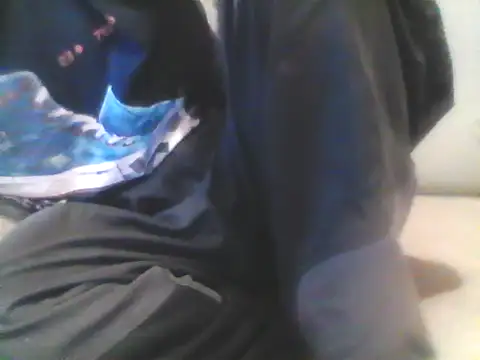 Andre35w online show from December 19, 2025, 2:41 pm