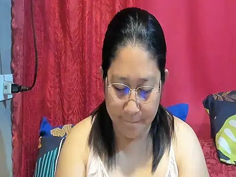 hotchubby88 online show from April 8, 2026, 11:06 pm