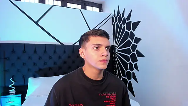 JacobRoberts1 online show from October 9, 2025, 9:15 pm